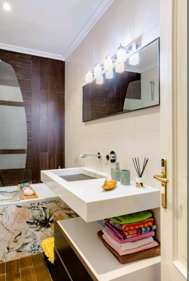 Nuestro Refugio - Casco Viejo Con Wifi Y Parking Gratuito- Lejlighed Bilbao Eksteriør billede
