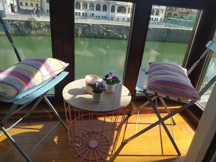 Nuestro Refugio - Casco Viejo Con Wifi Y Parking Gratuito- Lejlighed Bilbao Eksteriør billede